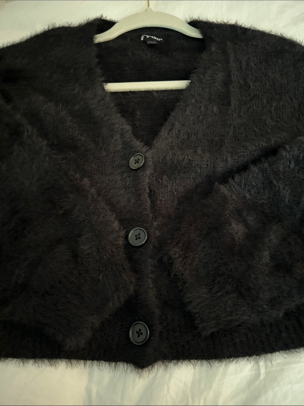 Girls size10/12 ArtClass cropped  three button sweater.